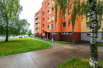bytový dům č.p. 734 - Prodej bytu 3+1 v osobním vlastnictví 63 m², Týn nad Vltavou