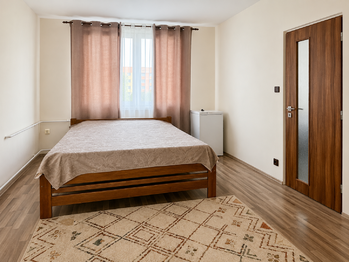 Pronájem bytu 1+1 v osobním vlastnictví 37 m², Plzeň