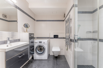 Pronájem bytu 2+kk v osobním vlastnictví 52 m², Praha 4 - Podolí