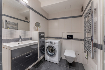 Pronájem bytu 2+kk v osobním vlastnictví 52 m², Praha 4 - Podolí