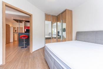 Pronájem bytu 2+kk v osobním vlastnictví 52 m², Praha 4 - Podolí