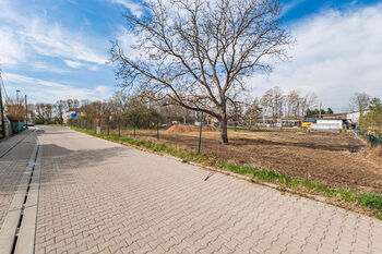 Prodej pozemku 1120 m², Praha 8 - Ďáblice