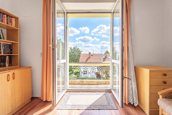 Prodej bytu 3+1 v osobním vlastnictví 55 m², Mníšek pod Brdy