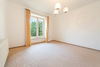 Prodej bytu 3+1 v osobním vlastnictví 55 m², Mníšek pod Brdy