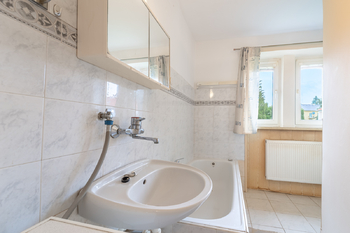 Prodej bytu 3+1 v osobním vlastnictví 55 m², Mníšek pod Brdy
