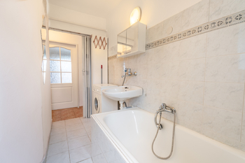Prodej bytu 3+1 v osobním vlastnictví 55 m², Mníšek pod Brdy