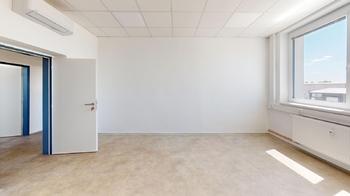 Pronájem kancelářských prostor 444 m², Pardubice