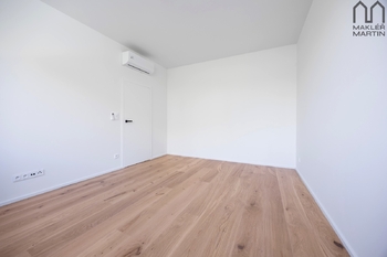 Prodej bytu 4+kk v osobním vlastnictví 178 m², Vodochody