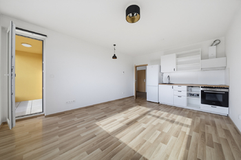 Prodej bytu 2+kk v osobním vlastnictví 47 m², Praha 10 - Uhříněves