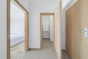Prodej bytu 2+kk v osobním vlastnictví 47 m², Praha 10 - Uhříněves