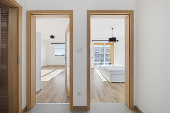 Prodej bytu 2+kk v osobním vlastnictví 47 m², Praha 10 - Uhříněves