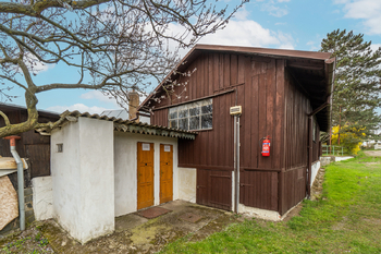 Pronájem pozemku 364 m², Praha 9 - Hrdlořezy