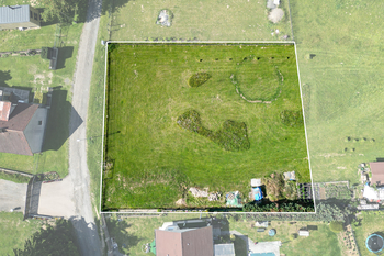 Prodej pozemku 1411 m², Litichovice