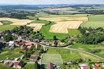 Prodej pozemku 1411 m², Litichovice