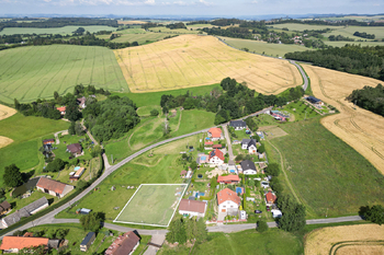 Prodej pozemku 1411 m², Litichovice