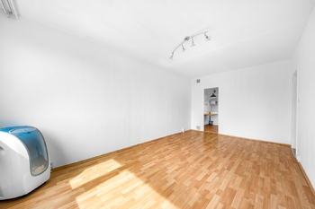 Pronájem bytu 2+kk v osobním vlastnictví 45 m², Praha 8 - Kobylisy