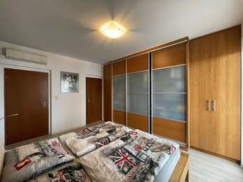 Prodej bytu 4+kk v osobním vlastnictví 104 m², Praha 10 - Záběhlice