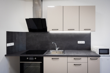 Kuchyňská linka - Pronájem bytu 1+kk v osobním vlastnictví 28 m², Brno