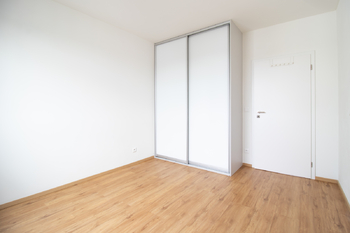 Ložnice - Pronájem bytu 2+kk v osobním vlastnictví 40 m², Pardubice