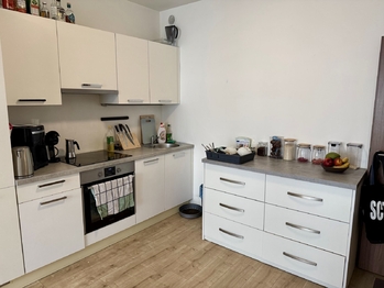 Pronájem bytu 2+kk v osobním vlastnictví 55 m², Praha 9 - Vysočany