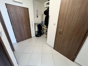 Pronájem bytu 2+kk v osobním vlastnictví 55 m², Praha 9 - Vysočany