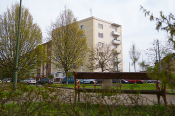 dům z venku - sezení - Prodej bytu 3+1 v družstevním vlastnictví 82 m², Plzeň