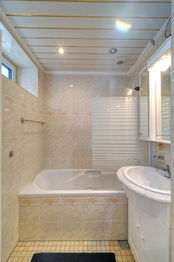 koupelna - Prodej bytu 3+1 v družstevním vlastnictví 82 m², Plzeň