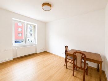 Pronájem bytu 2+1 v družstevním vlastnictví 50 m², Praha 5 - Radotín