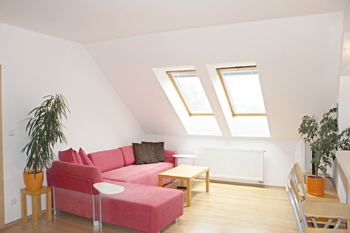 obývací pokoj s kuchyní - Pronájem bytu 3+kk v osobním vlastnictví 86 m², České Budějovice