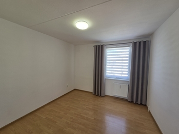 Pokoj - Pronájem bytu 3+1 v osobním vlastnictví 74 m², České Budějovice