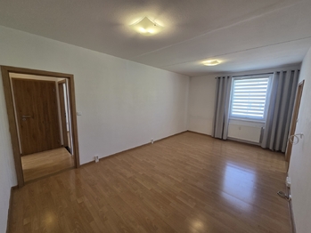 Obývací pokoj - Pronájem bytu 3+1 v osobním vlastnictví 74 m², České Budějovice