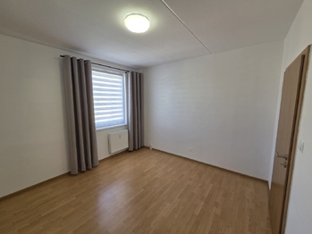 Pokoj - Pronájem bytu 3+1 v osobním vlastnictví 74 m², České Budějovice