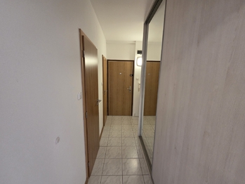 Předsíň - Pronájem bytu 3+1 v osobním vlastnictví 74 m², České Budějovice