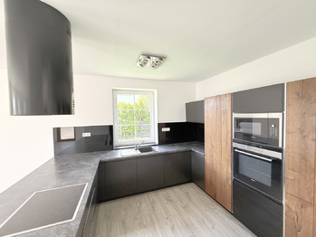 Kuchyň - Pronájem domu 220 m², Praha 10 - Křeslice
