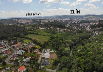 Prodej pozemku 757 m², Zlín