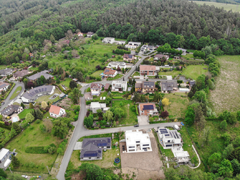 Prodej pozemku 757 m², Zlín
