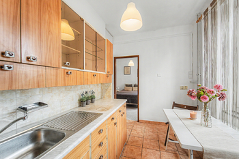 Prodej bytu 2+1 v osobním vlastnictví 57 m², Praha 10 - Strašnice