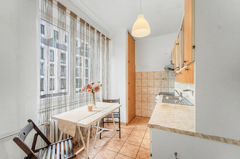 Prodej bytu 2+1 v osobním vlastnictví 57 m², Praha 10 - Strašnice