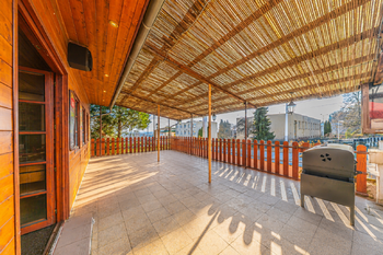 Prodej bytu atypický v osobním vlastnictví 388 m², Praha 8 - Kobylisy