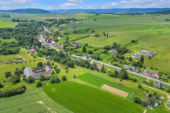 Prodej pozemku 2001 m², Třebařov
