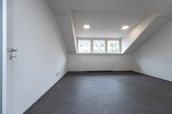 Pronájem bytu 2+kk v osobním vlastnictví 75 m², Praha 5 - Smíchov