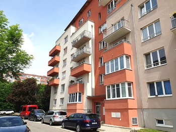 Prodej bytu 1+kk v osobním vlastnictví 29 m², Praha 10 - Záběhlice