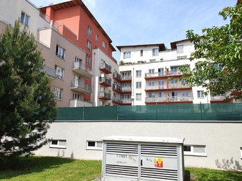 Prodej bytu 1+kk v osobním vlastnictví 29 m², Praha 10 - Záběhlice