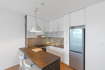 Pronájem bytu 2+kk v osobním vlastnictví 57 m², Praha 9 - Horní Počernice
