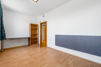 Pronájem bytu 2+kk v osobním vlastnictví 57 m², Praha 9 - Horní Počernice