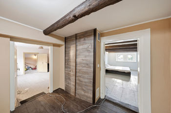 Prodej domu 304 m², Vroutek
