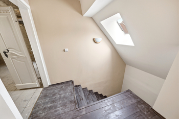 Prodej domu 304 m², Vroutek