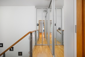 Vestavěné skříně - Prodej bytu 3+kk v osobním vlastnictví 83 m², Praha 10 - Vinohrady