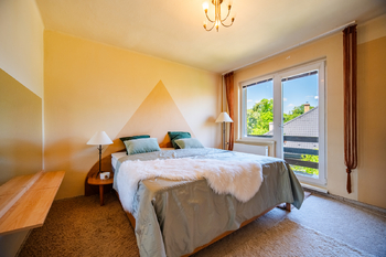 Ložnice 2 - Prodej domu 412 m², Doksy