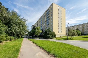Pohled na dům - Prodej bytu 3+kk v osobním vlastnictví 62 m², Praha 4 - Chodov